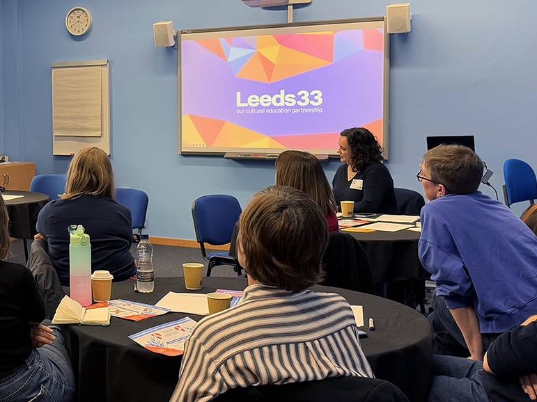 L33-Meeting-Group-Introductions-Edited-Small-1800 2